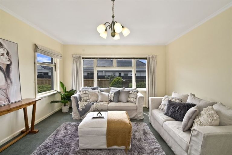 Photo of property in 57 Bryndwr Road, Bryndwr, Christchurch, 8052