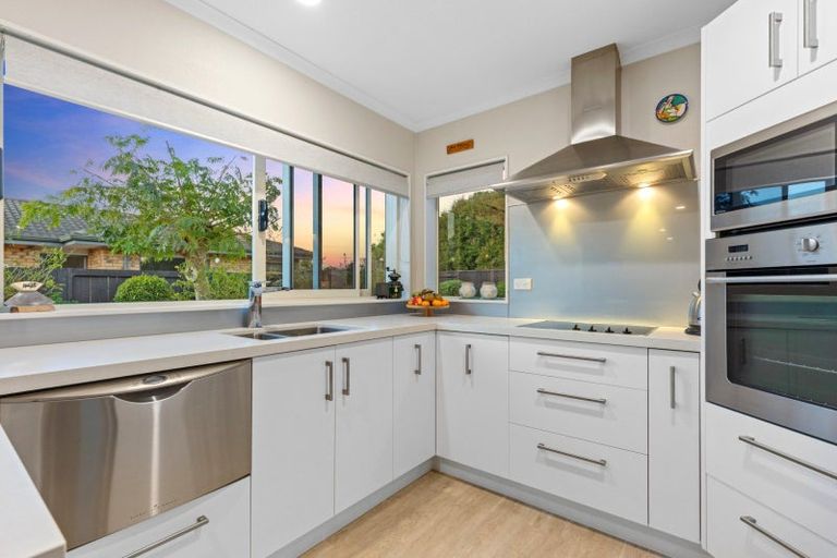 Photo of property in 9 Saint Kilda Place, Papamoa Beach, Papamoa, 3118