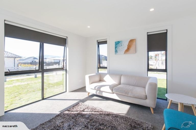 Photo of property in 22 Wabler Lane, Albert Town, Wanaka, 9305