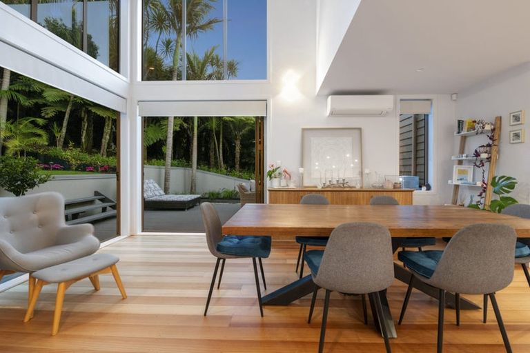 Photo of property in 73m Park Rise, Campbells Bay, Auckland, 0630