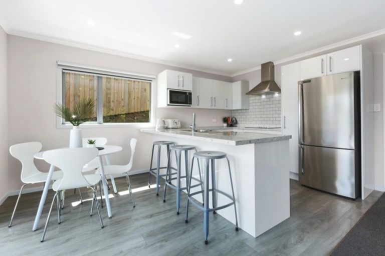 Photo of property in 17a Gloucester Street, Cannons Creek, Porirua, 5024