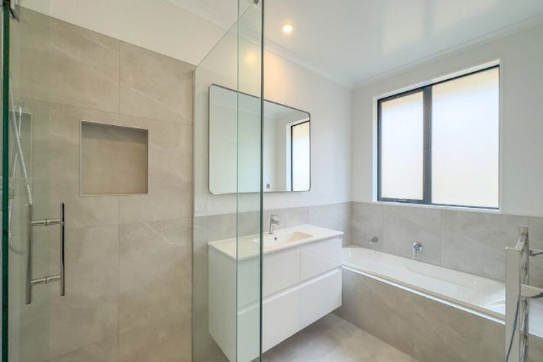 Photo of property in 2 Bathurst Crescent, Pokeno, 2402