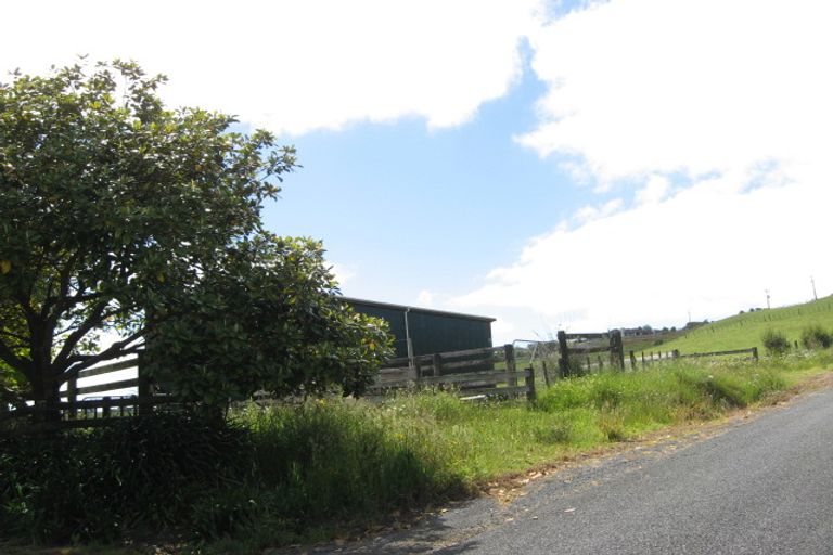 Photo of property in 468 Pinnacle Hill Road, Bombay, 2675