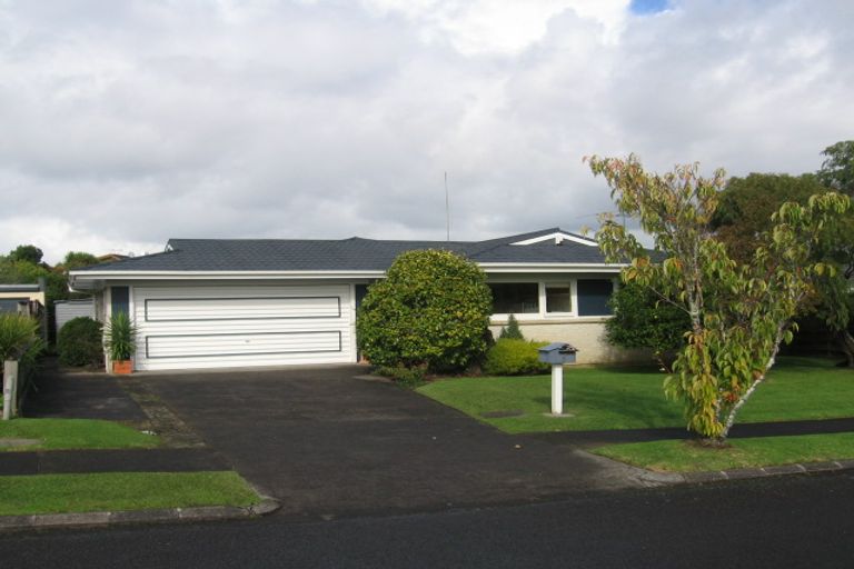 Photo of property in 5 Roadley Avenue, Sunnyhills, Auckland, 2010