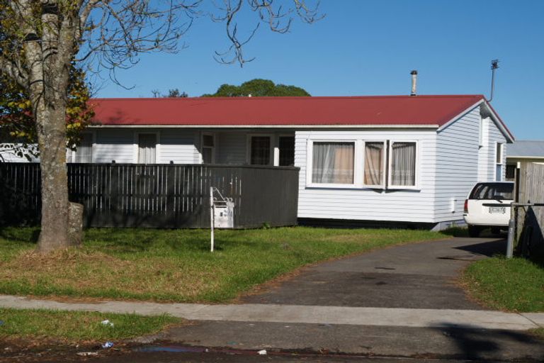 Photo of property in 2/4 George Street, Mangere East, Auckland, 2024