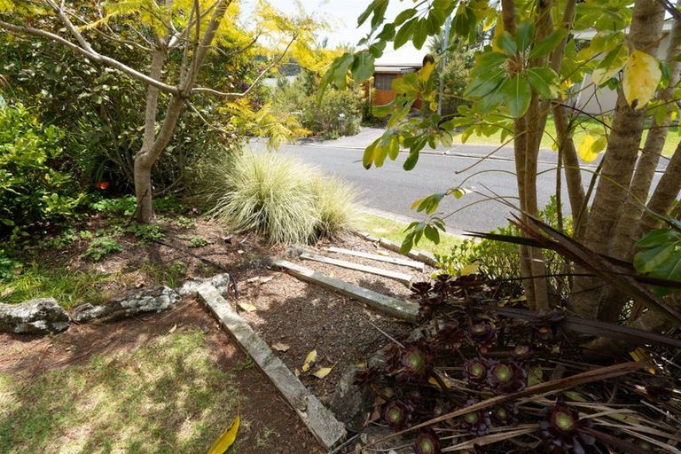 Photo of property in 33 Hihitahi Rise, Paihia, 0200