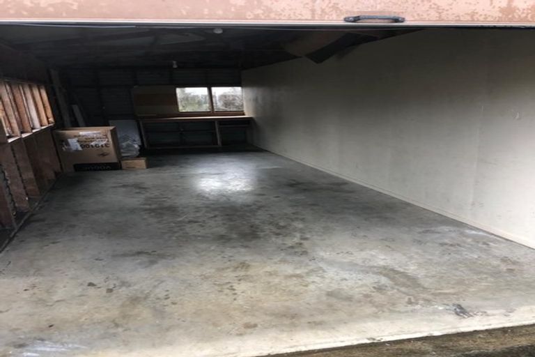 Photo of property in 116 Carnoustie Drive, Wattle Downs, Auckland, 2103