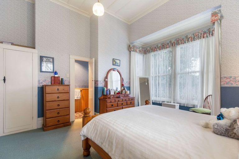 Photo of property in 30 Camberwell Road, Hawera, 4610