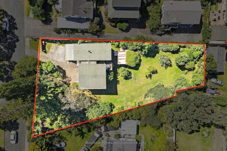 Photo of property in 16 Mcinnes Road, Weymouth, Auckland, 2103