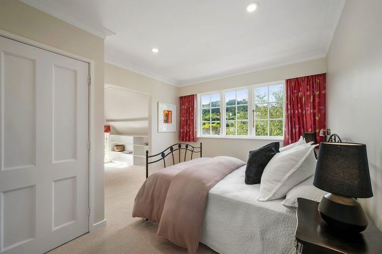 Photo of property in 43 Simla Crescent, Khandallah, Wellington, 6035