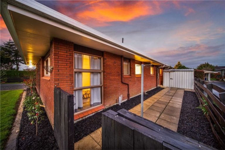 Photo of property in 1/35 Central Avenue, Papatoetoe, Auckland, 2025