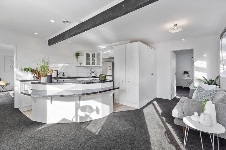 Photo of property in 9 Halyard Place, Whitby, Porirua, 5024