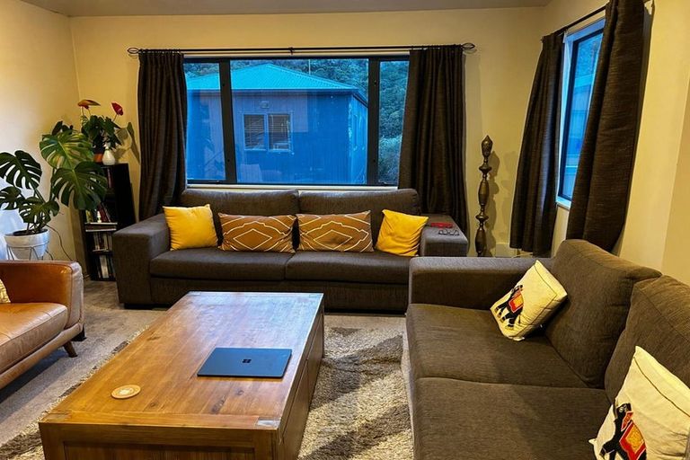 Photo of property in 72a Hazlewood Avenue, Karori, Wellington, 6012