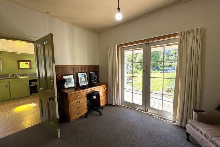 Photo of property in 10 Hinahina Road, Owaka, 9586