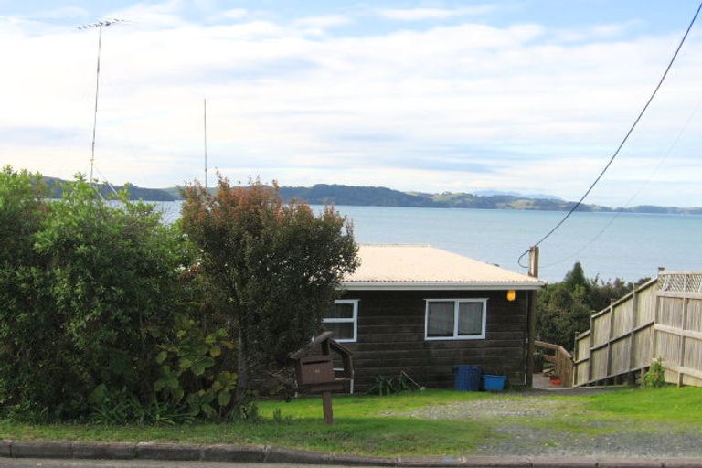 Photo of property in 10 Piccadilly Circus, Snells Beach, 0920