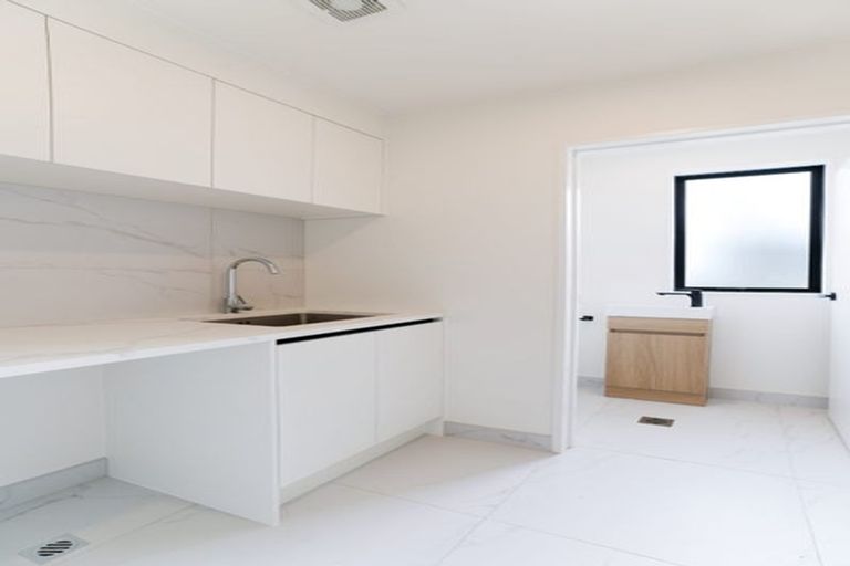 Photo of property in 18 Corporal Street, Papakura, 2110