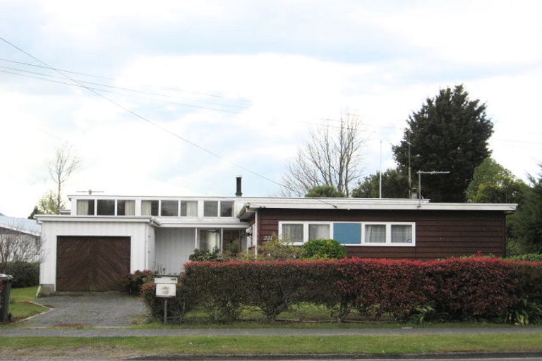 Photo of property in 221 Malfroy Road, Utuhina, Rotorua, 3015