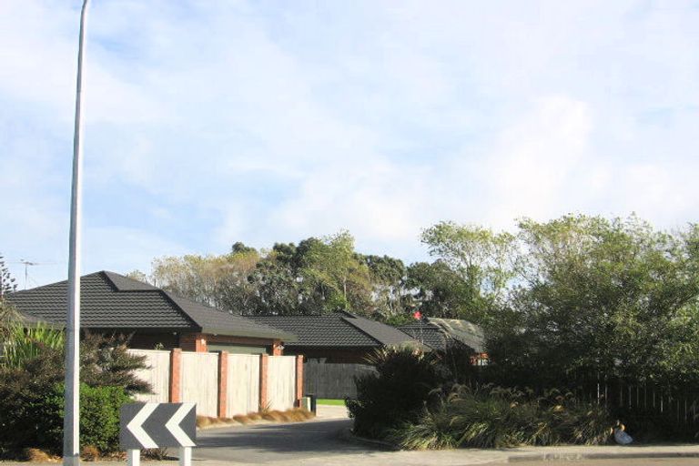 Photo of property in 56 Leighton Avenue, Waiwhetu, Lower Hutt, 5010