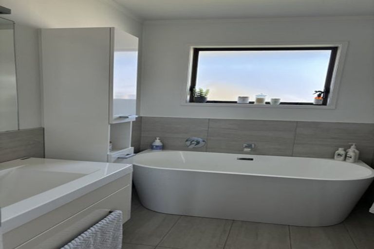 Photo of property in 11 Highland Drive, Pukete, Hamilton, 3200