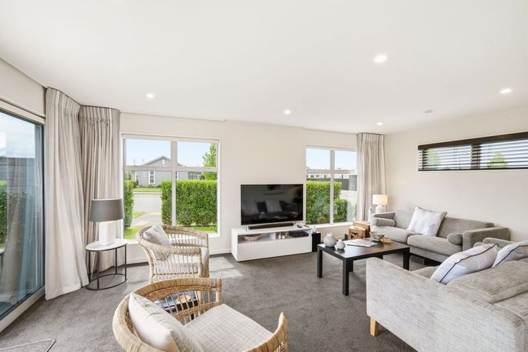 Photo of property in 36 Rannoch Drive, Broomfield, Christchurch, 8042