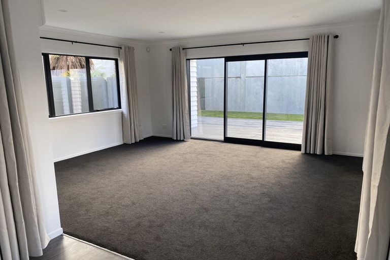 Photo of property in 209a Walter Strevens Drive, Conifer Grove, Takanini, 2112