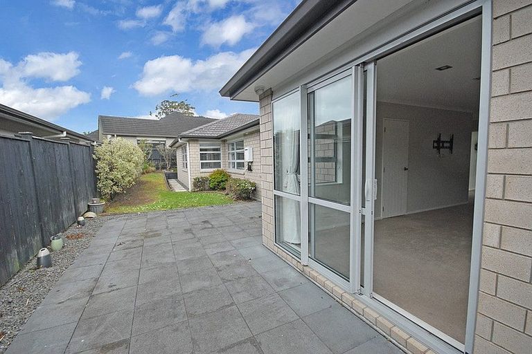 Photo of property in 1 Bankside Road, Silverdale, 0932