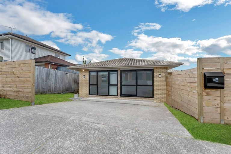 Photo of property in 9 Neesons Way, Glendene, Auckland, 0602