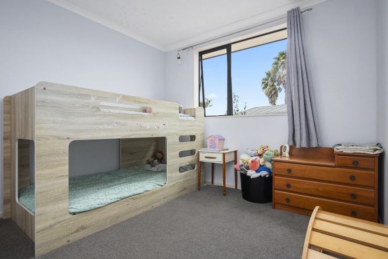 Photo of property in 20 Kayes Road, Pukekohe, 2120