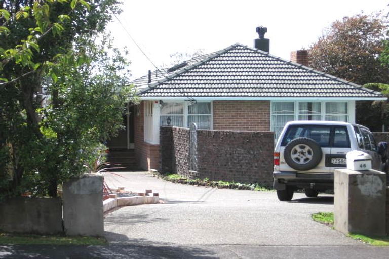 Photo of property in 46 Tirimoana Road, Te Atatu South, Auckland, 0602