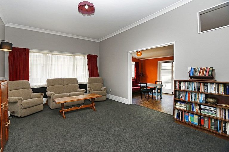 Photo of property in 33 Tayler Street, Eltham, 4322