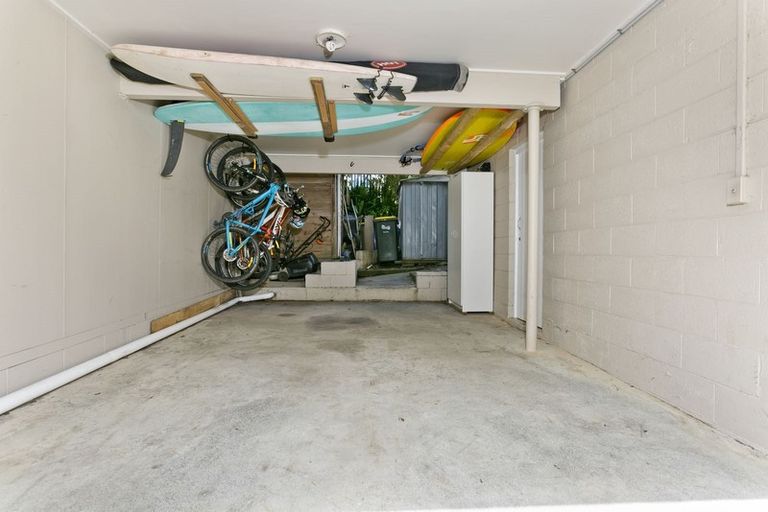 Photo of property in 2/8a Harley Road, Hauraki, Auckland, 0622