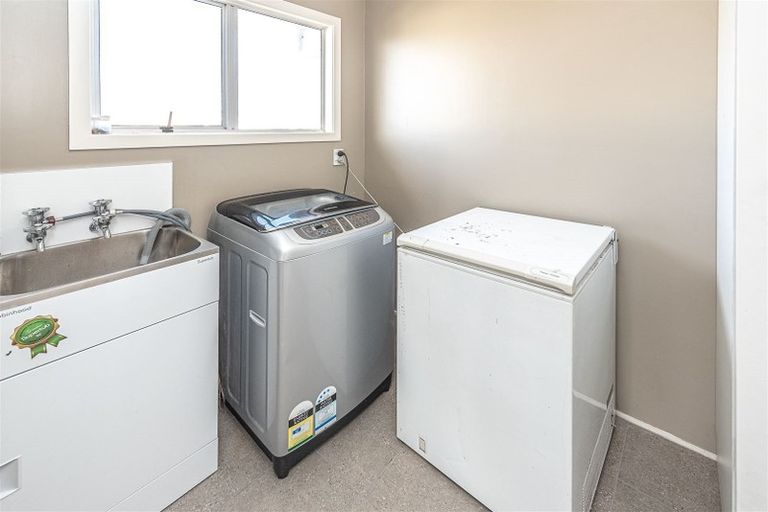 Photo of property in 140 Puriri Street, Castlecliff, Whanganui, 4501