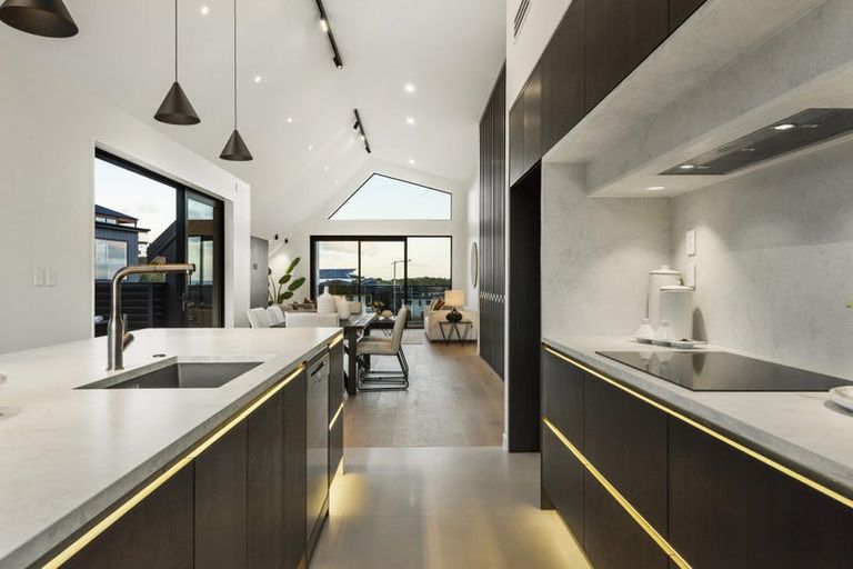 Photo of property in 44 Waitai Close, Long Bay, 0630