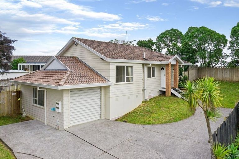 Photo of property in 51 Barbados Drive, Unsworth Heights, Auckland, 0632