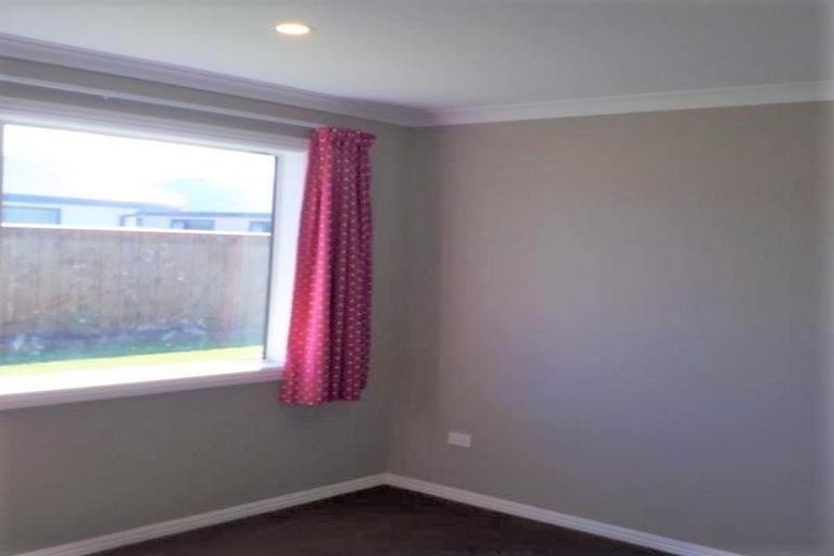 Photo of property in 10 Hickmott Street, Rangiora, 7400
