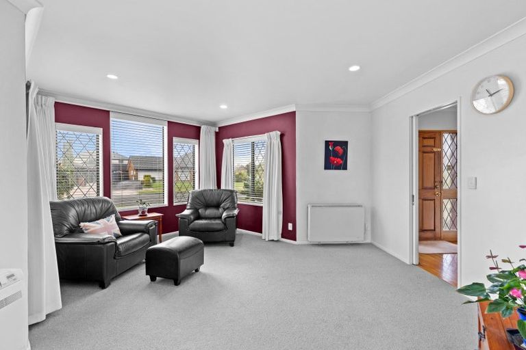 Photo of property in 9 Clearview Drive, Milson, Palmerston North, 4414