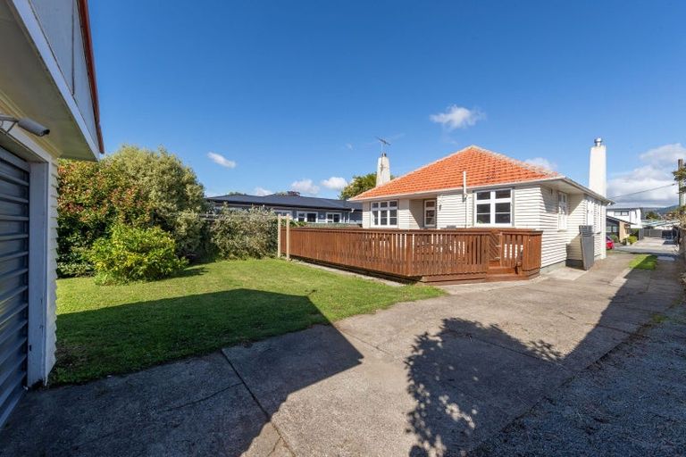 Photo of property in 60 Pine Avenue, Ebdentown, Upper Hutt, 5018