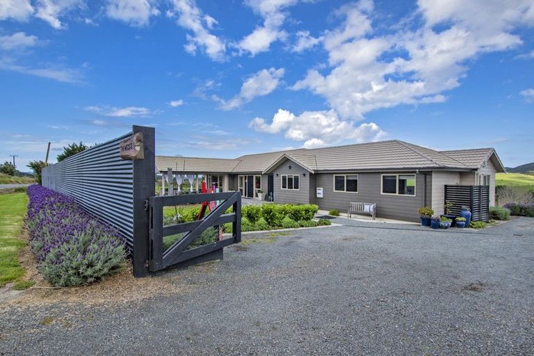 Photo of property in 256 Pataua South Road, Pataua South, Onerahi, 0192