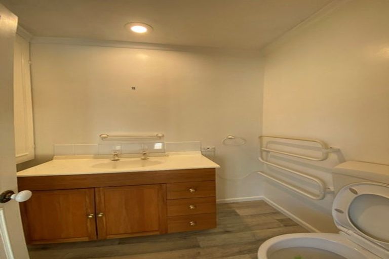 Photo of property in 5 Carruthers Street, Ilam, Christchurch, 8041