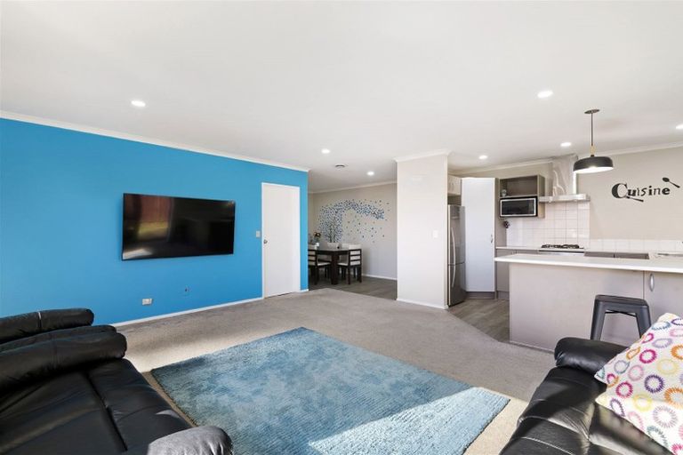 Photo of property in 120d Gray Avenue, Papatoetoe, Auckland, 2024