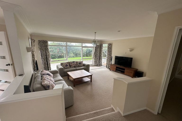 Photo of property in 7 Sanctuary Point, Sunnyhills, Auckland, 2010