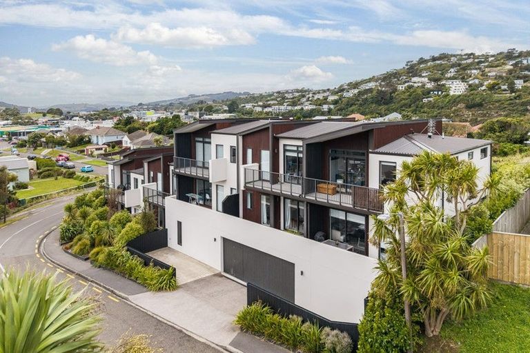 Photo of property in 1/2 Hindmarsh Street, Johnsonville, Wellington, 6037