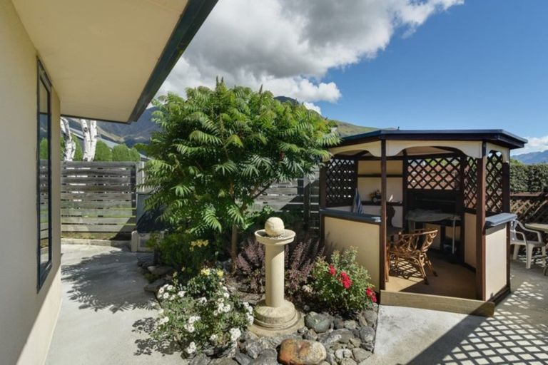 Photo of property in 12 Mavora Road, Lake Hayes, Queenstown, 9304