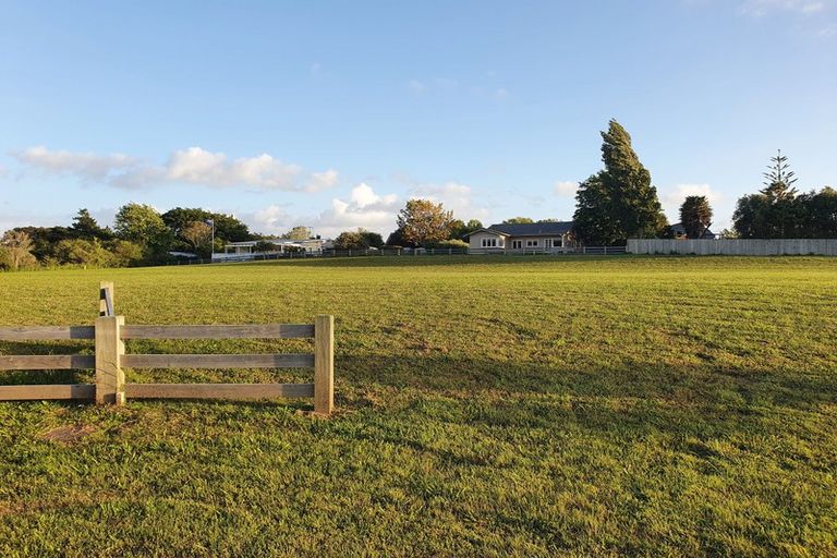 Photo of property in 5 Awatiro Drive, Kaukapakapa, 0871