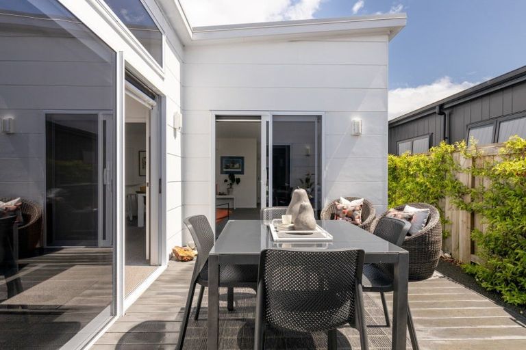 Photo of property in 49 Awatira Drive, Papamoa Beach, Papamoa, 3118