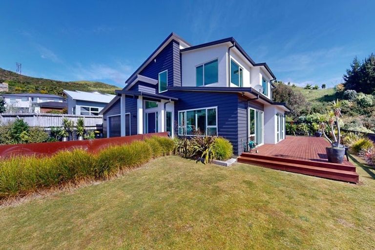 Photo of property in 26 Kilkelly Close, Tawa, Wellington, 5028