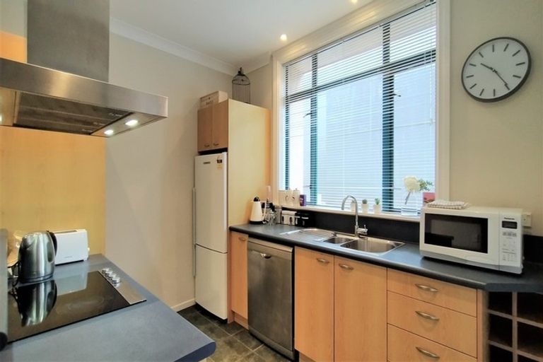 Photo of property in Vicino Apartments, 25/33 Taranaki Street, Te Aro, Wellington, 6011
