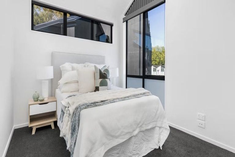 Photo of property in 2/27 Harewood Road, Papanui, Christchurch, 8053