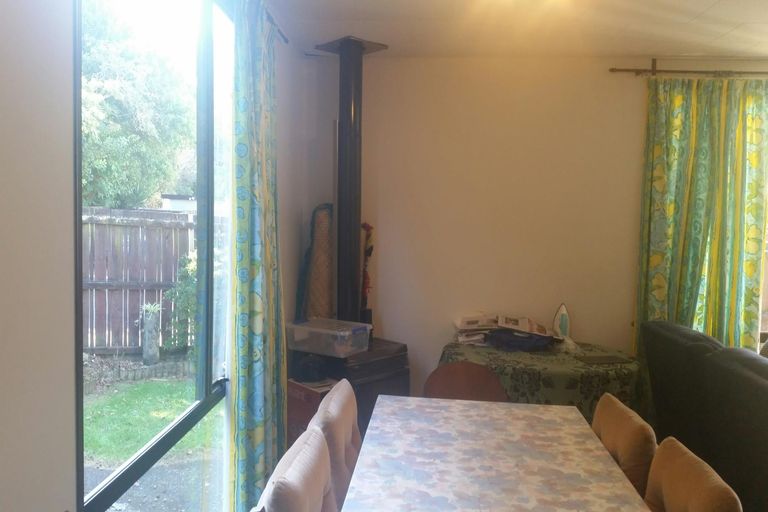 Photo of property in 1/88d Kelvin Road, Papakura, 2110