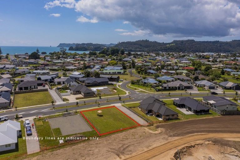 Photo of property in 121 Kupe Drive, Whitianga, 3510